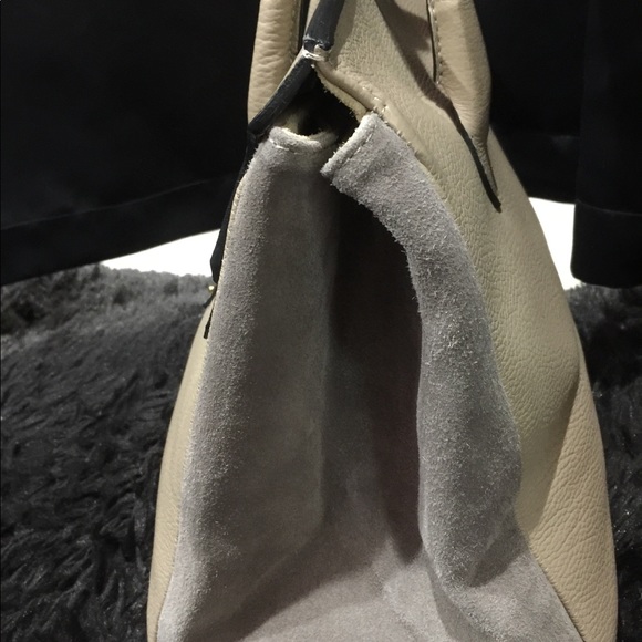 Valentino Handbag - Picture 6 of 8